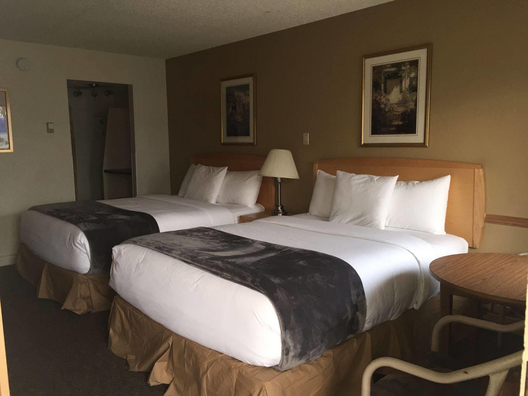 Eastglen Inn Edmonton Kültér fotó