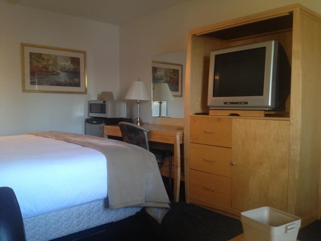 Eastglen Inn Edmonton Kültér fotó